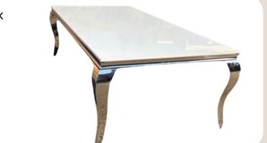Silverrim Glass Table for hire from Arose Events